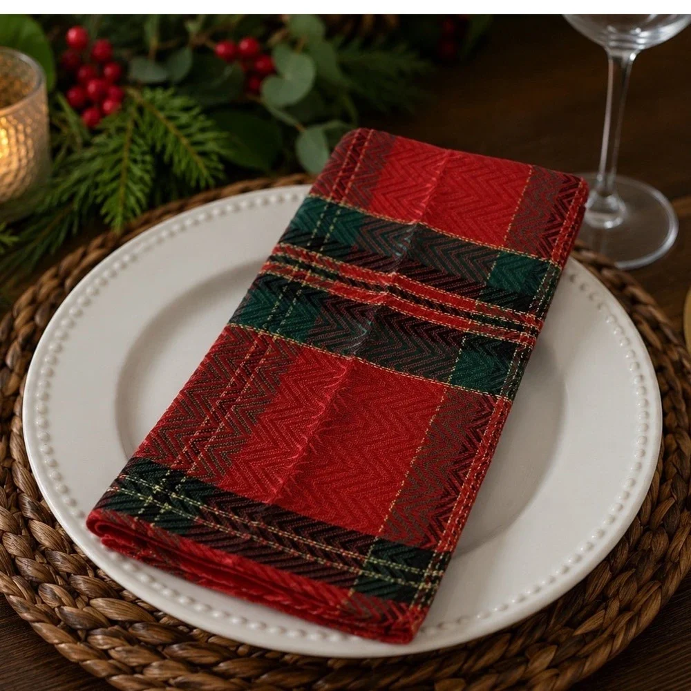 Christmas Royale Vintage Napkins Holiday 6pc Red Gold Metallic Herringbone 85-19